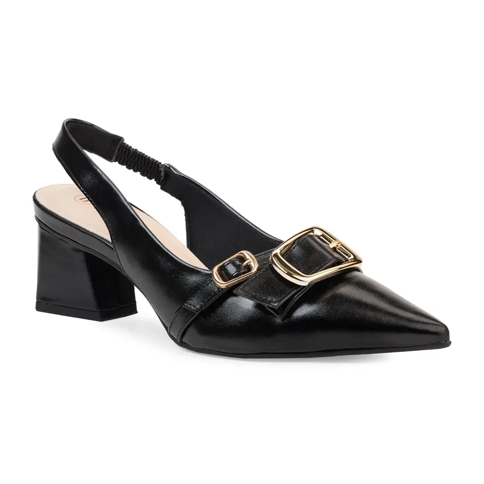 Sapato Bebecê preto sintético com salto bloco e tira slingback elástica para ajuste perfeito.